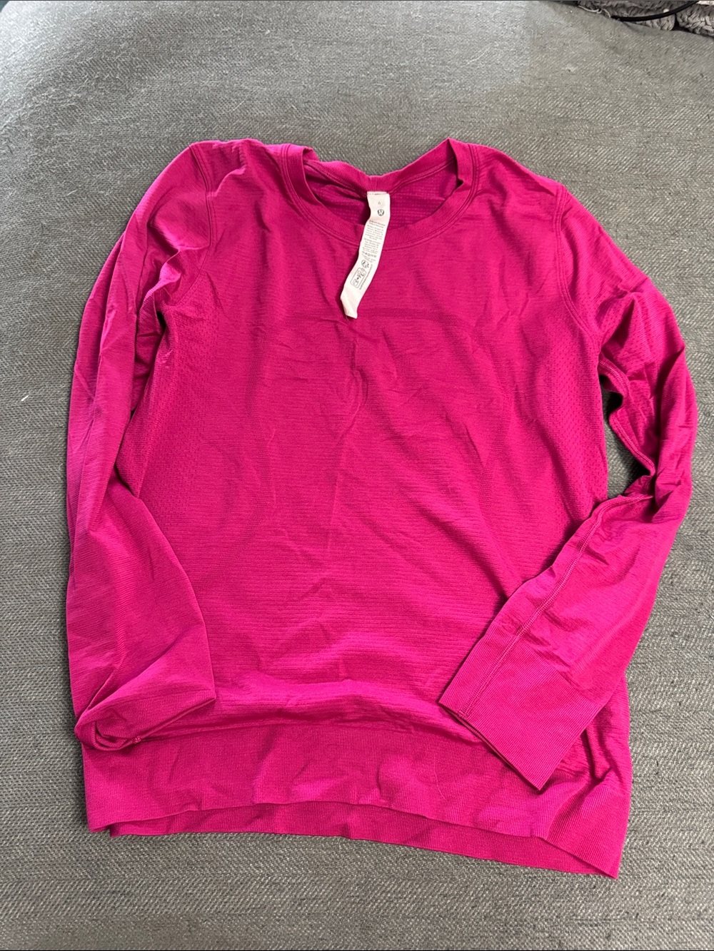 lululemon athletica Women's Bright Magenta Long-Sleeve Crew Sweatshirt